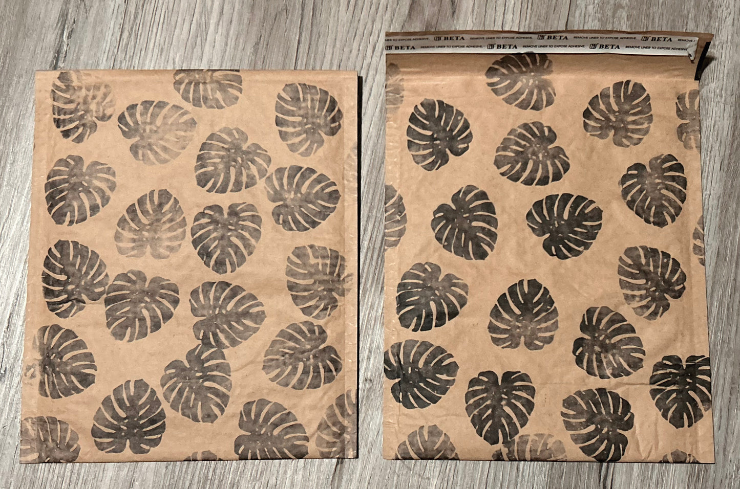 Monstera Leaf - Honeycomb Padded Biodegradable Mailers